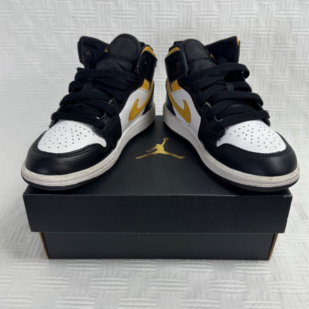 Nike Air Jordan 1 Mid Sneakers/ Kids Size 12C / SKU 0224